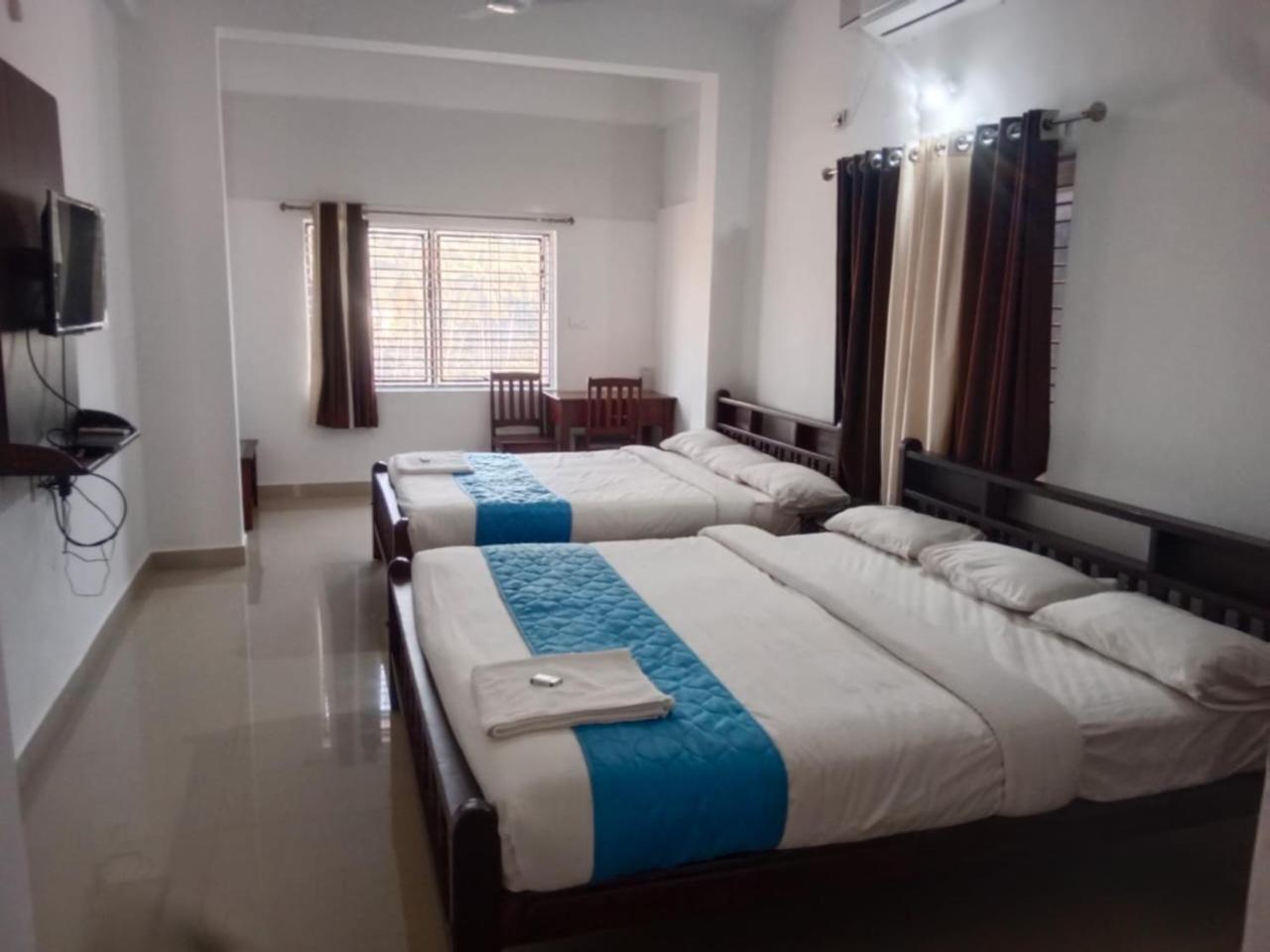 Hotel Blue Rays Bainduru Exterior foto